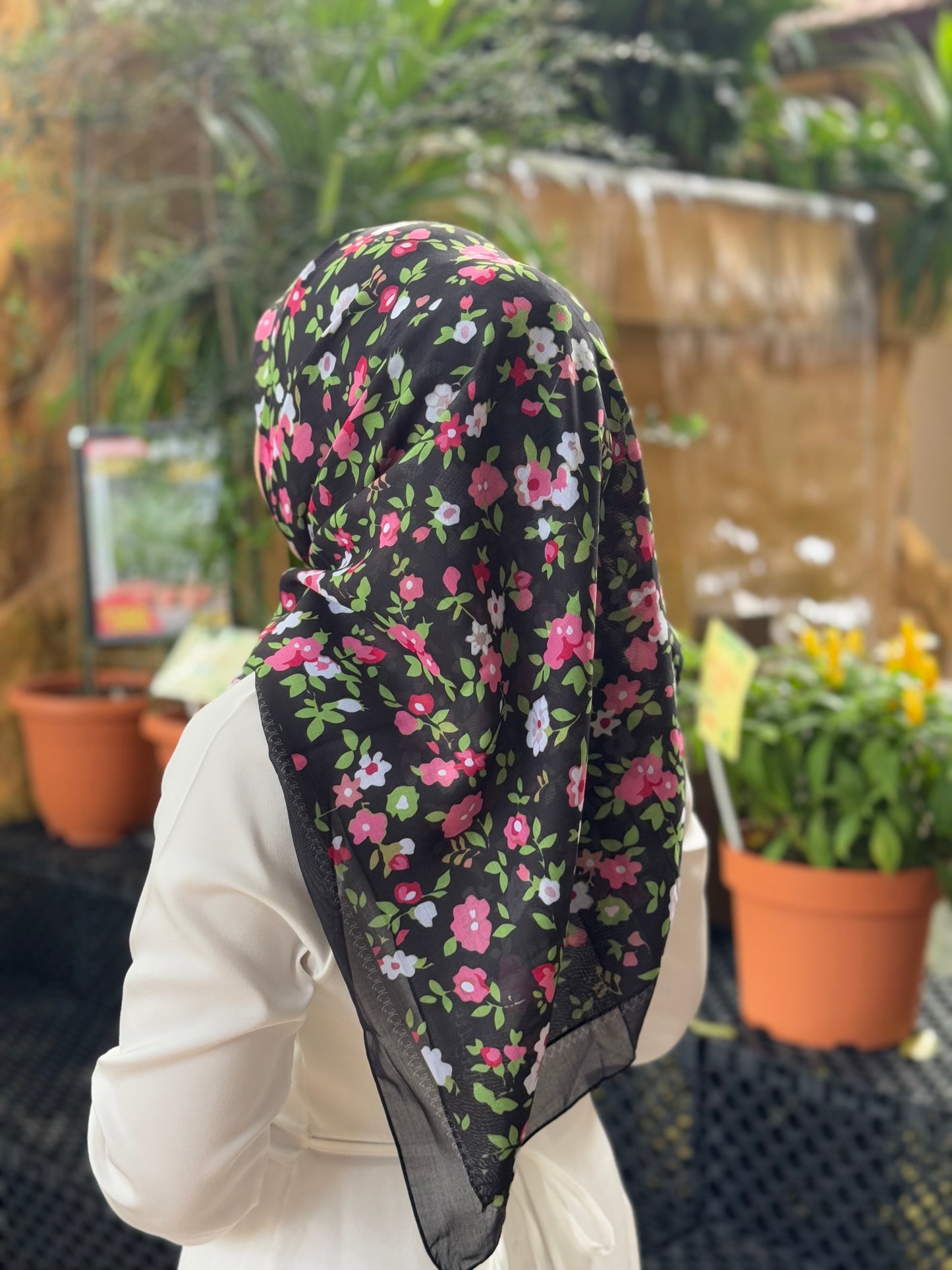Flora Hitam